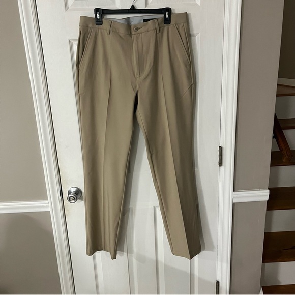 Greg Norman Men’s Khaki Beige Dress Pants Slacks Size 34x32 - Picture 1 of 4